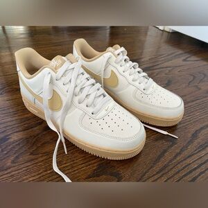 Women Nike Air Force 1 ‘07